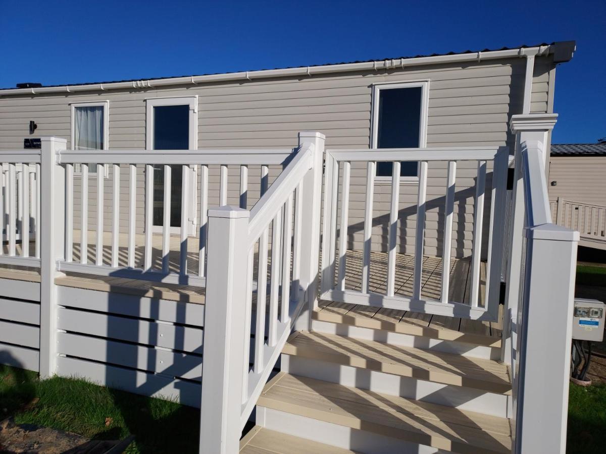 Hoburne Bashley Self-Catering Holiday Home New Milton Esterno foto