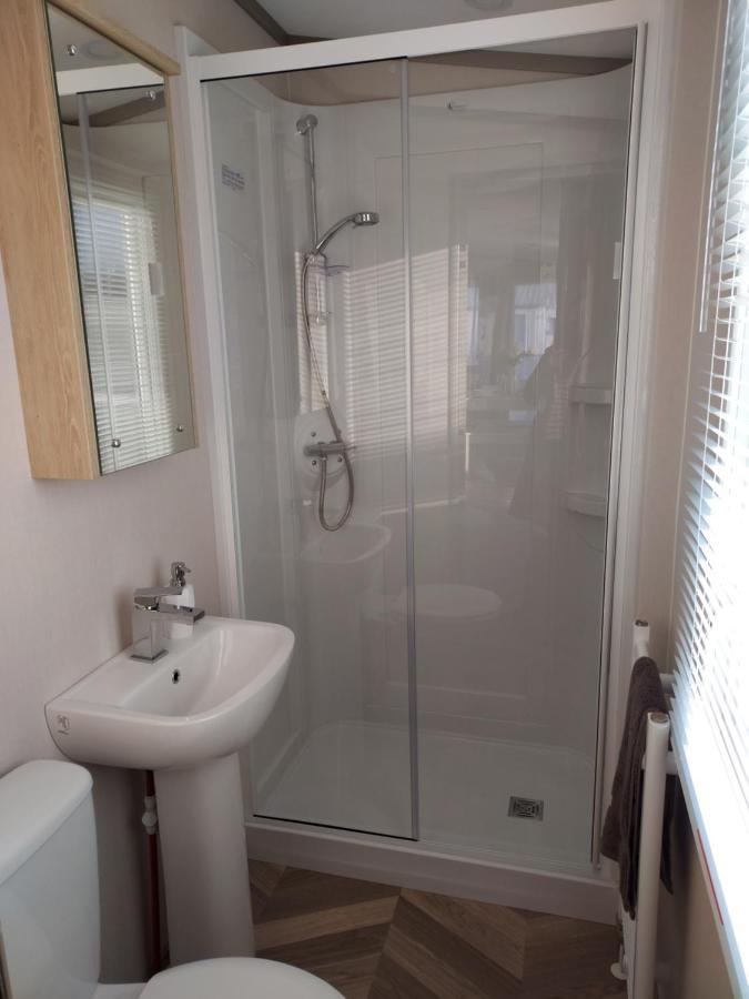 Hoburne Bashley Self-Catering Holiday Home New Milton Esterno foto